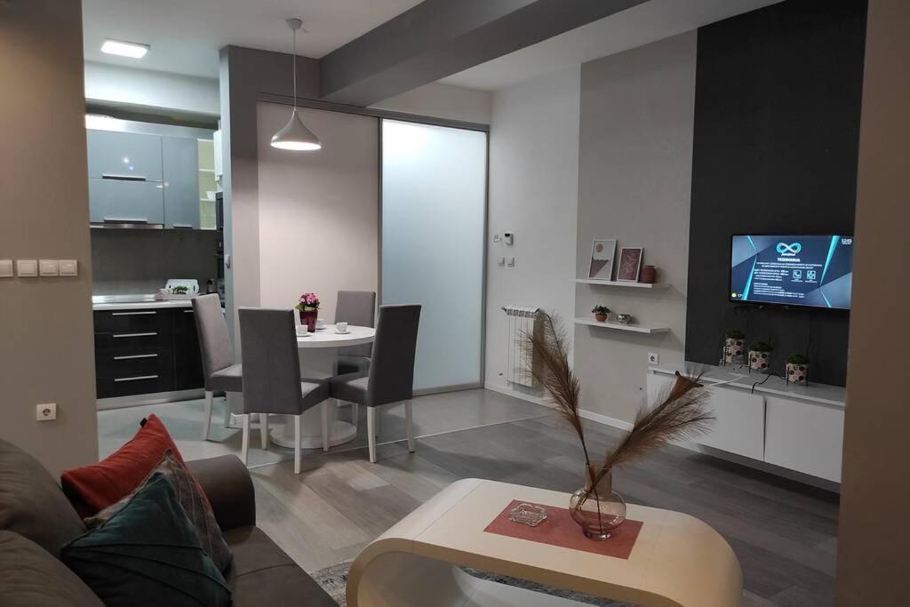 סקופיה Centar One Apartmant מראה חיצוני תמונה