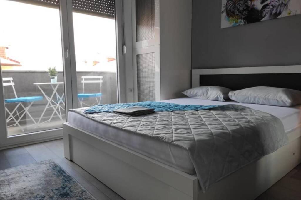 סקופיה Centar One Apartmant מראה חיצוני תמונה